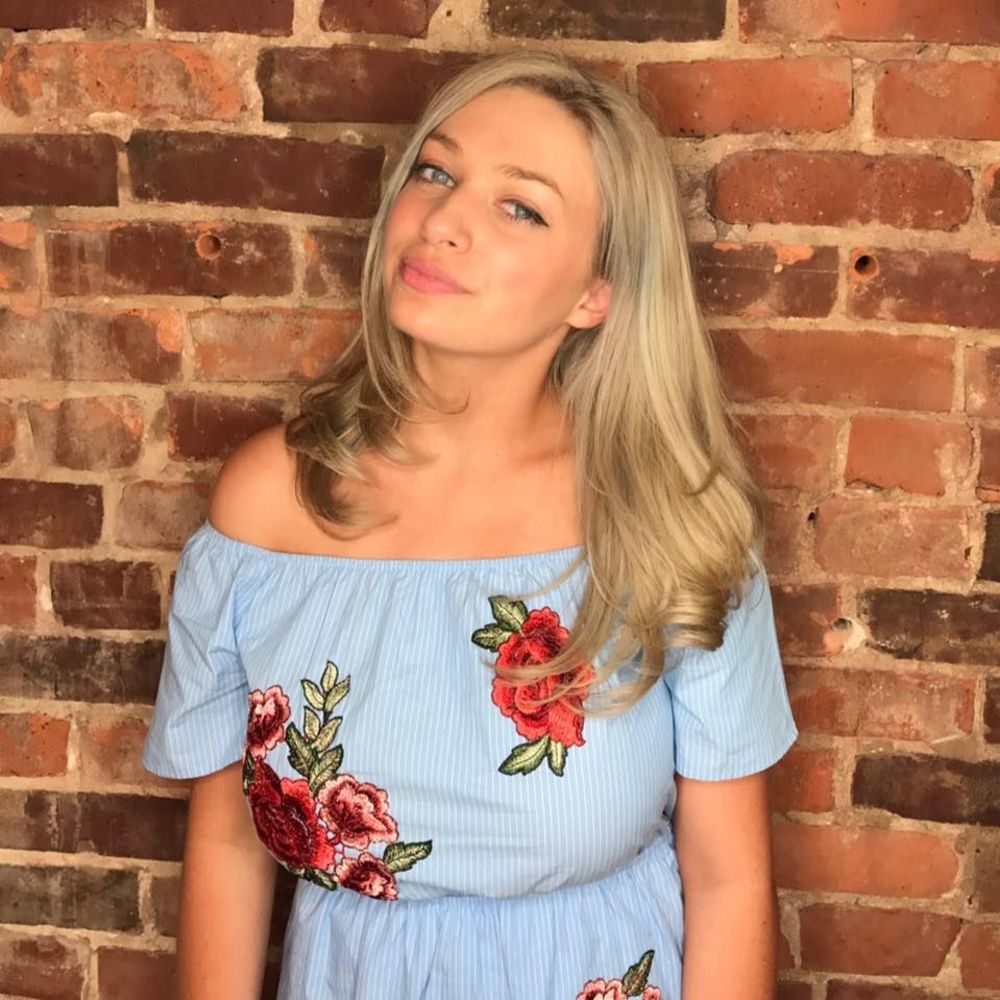 Meet your Posher, Lauren